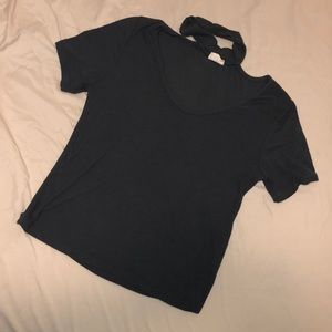 ❤️4/$10 casual grey top with built in choker piece